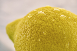 Illustration de l'article : Cuisine et salle de bain : 6 méthodes pour redonner de l’éclat au carrelage 