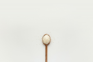 Illustration de l'article : 5 astuces naturelles pour éliminer définitivement les odeurs désagréables de votre salle de bain