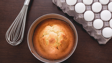 Illustration : "Comment éviter la catastrophe du gâteau qui ne se démoule pas ?"