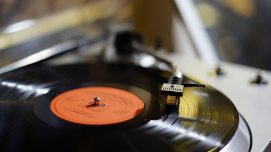Illustration : Comment maintenir vos disques vinyles en parfait état pour une écoute optimale