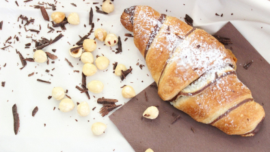 Illustration : "Croissants au cacao et pâte à tartiner : la recette gourmande pour un petit-déjeuner réussi"