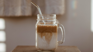 Illustration : Milkshake végétal à l’orange : une recette saine pour se rafraîchir avec gourmandise