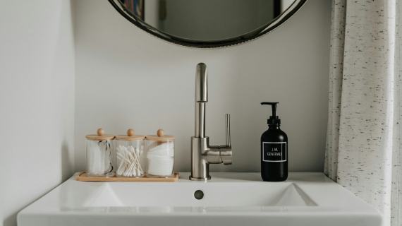 Illustration : Produits ménagers bio : nos essentiels pour une maison saine tout en respectant la planète