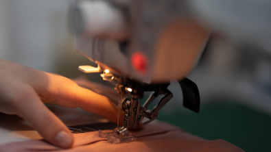 Illustration : "Projets DIY rentables à créer et vendre depuis chez soi"