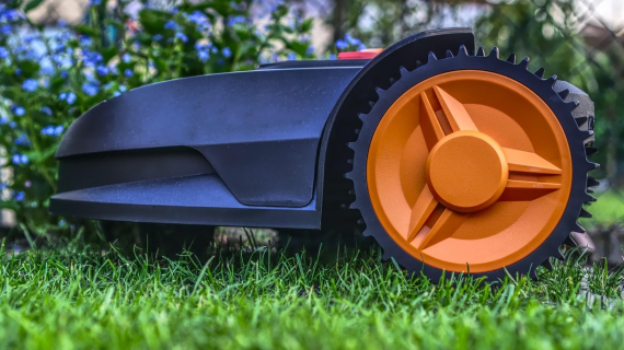 Illustration : Un robot tondeuse est-il la meilleure solution pour les grandes pelouses ?