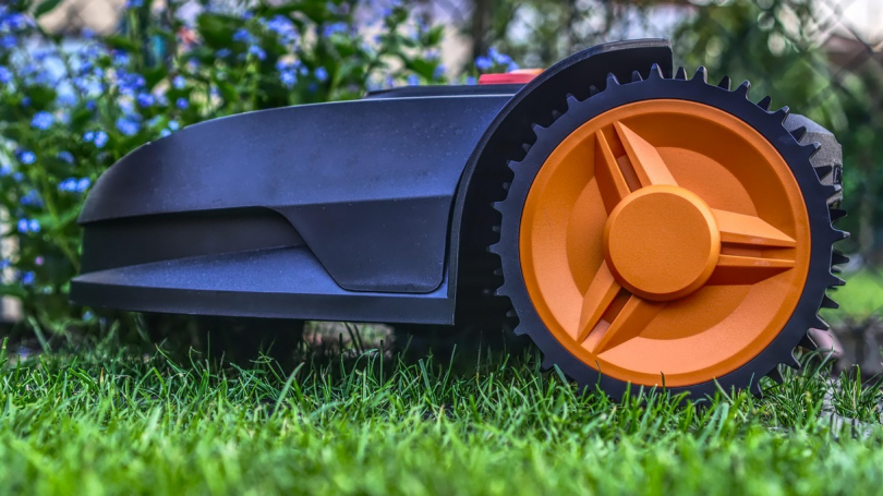 Illustration : Un robot tondeuse est-il la meilleure solution pour les grandes pelouses ?