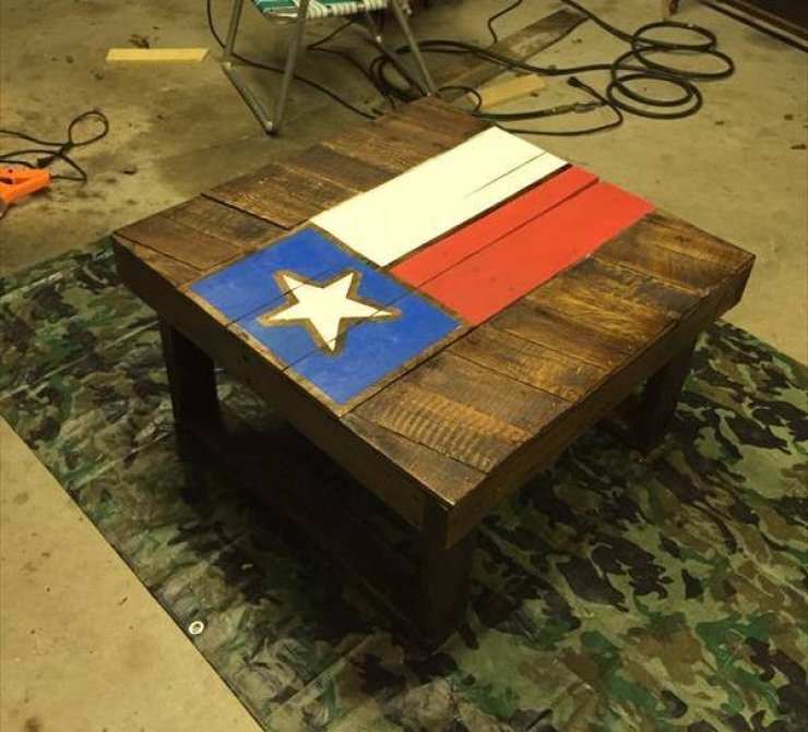 Illustration de l'article : Recyclez vos palettes grâce à ces 42 idées originales et astucieuses