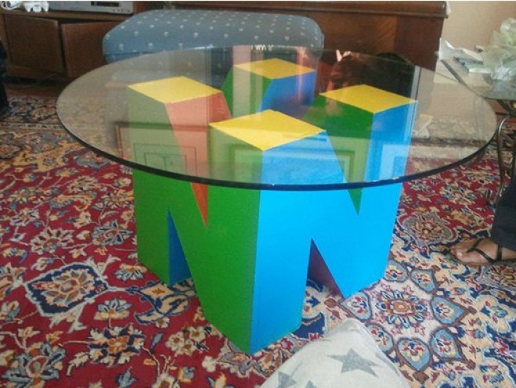 Illustration de l'article : 41 photos pour vous donner l’envie d’installer une table basse insolite