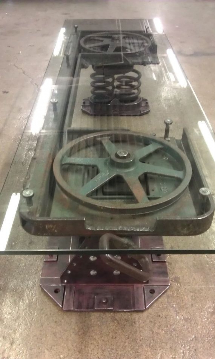 Illustration de l'article : 41 photos pour vous donner l’envie d’installer une table basse insolite