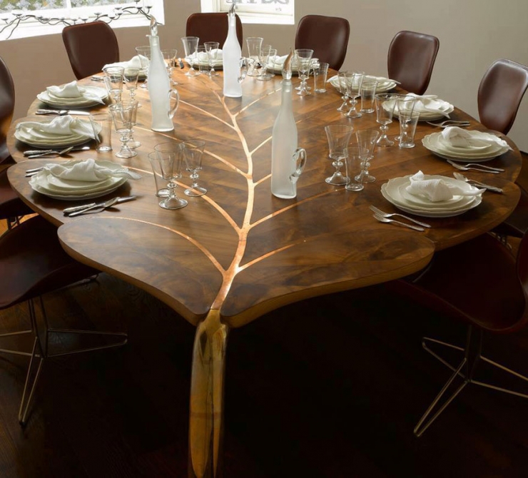 Illustration de l'article : 38 tables très originales pour transformer votre salon en une galerie d’art