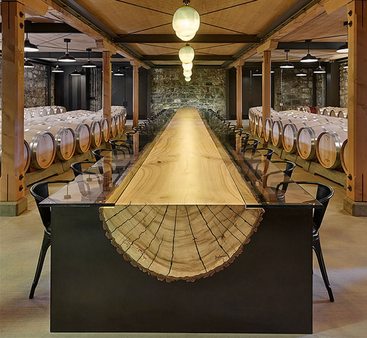 Illustration de l'article : 38 tables très originales pour transformer votre salon en une galerie d’art
