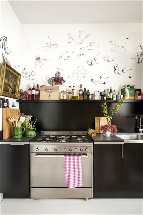 Illustration de l'article : 40 id&eacute;es d'int&eacute;rieurs qui vous apprendront &agrave; appr&eacute;cier la valeur du noir en d&eacute;co