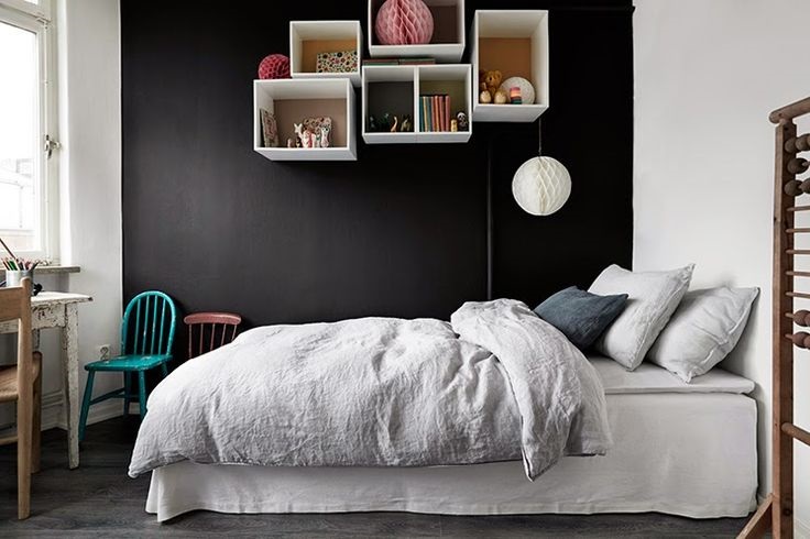 Illustration de l'article : 40 id&eacute;es d'int&eacute;rieurs qui vous apprendront &agrave; appr&eacute;cier la valeur du noir en d&eacute;co