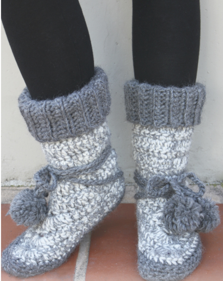 Illustration de l'article : 6 patrons à découvrir gratuitement pour des pantoufles bottillons confortables
