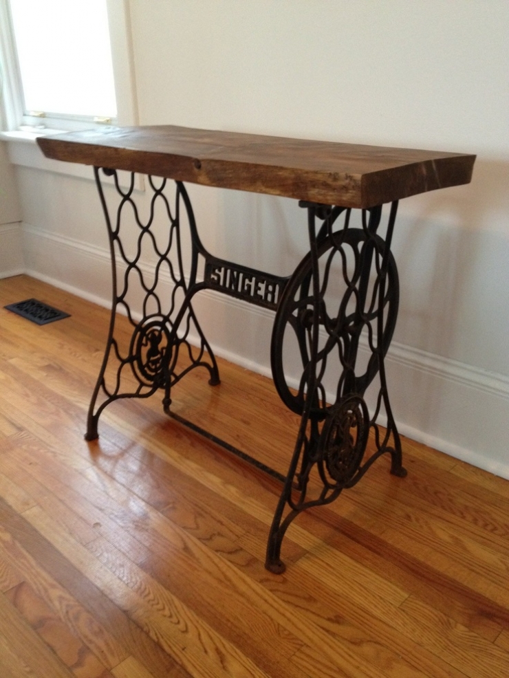 Illustration de l'article : 38 tables très originales pour transformer votre salon en une galerie d’art